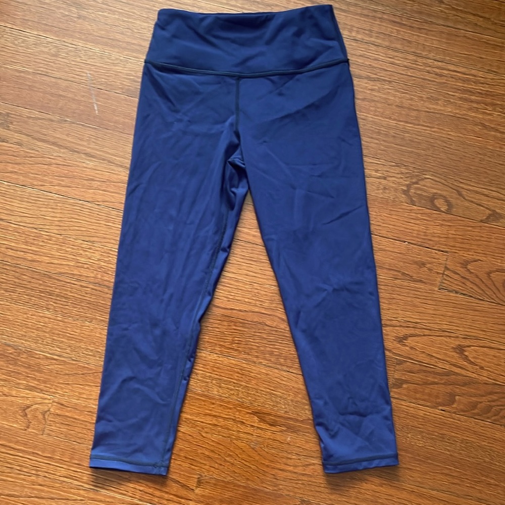 Lululemon 7/8 length blue leggings